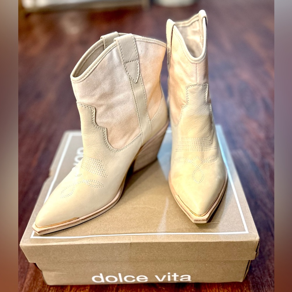 Dolce Vita Nashe Booties
